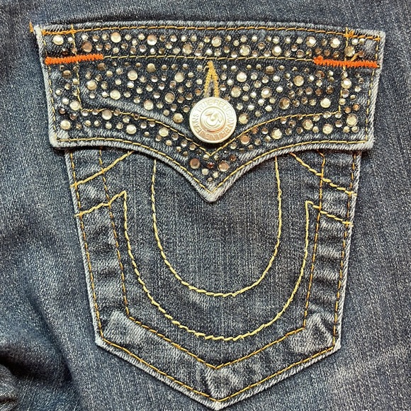 👖True Religion Dark Blue Straight Leg Jean Women size 26 W/ Crystal Emblishment - Picture 8 of 16